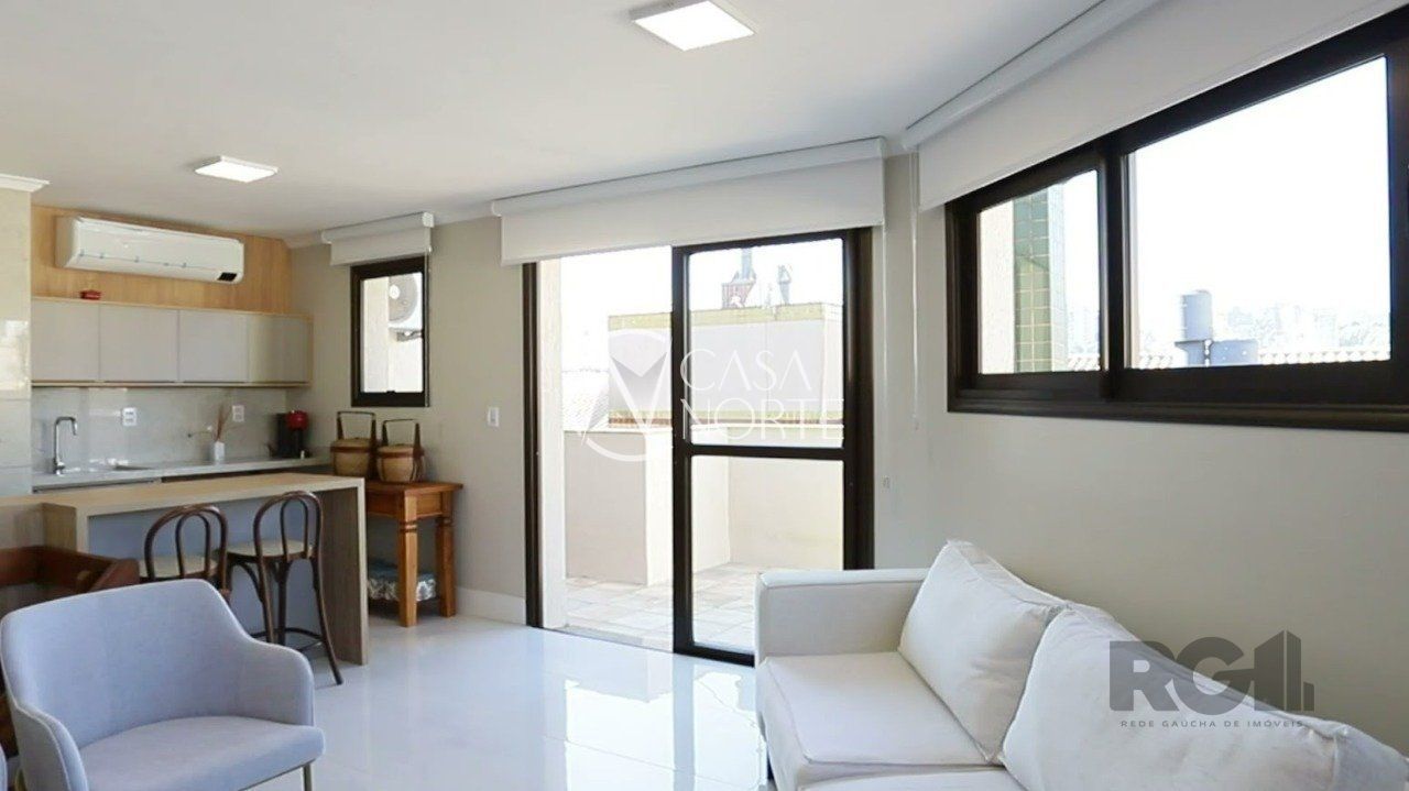 Cobertura à venda com 3 quartos, 178m², 1 suíte, 1 vaga, Rua Olinda no bairro São Geraldo em Porto Alegre