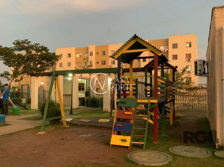 Apartamento à venda com 2 quartos, 41m², 1 vaga, Avenida Souza Melo, no bairro Sarandi em Porto Alegre