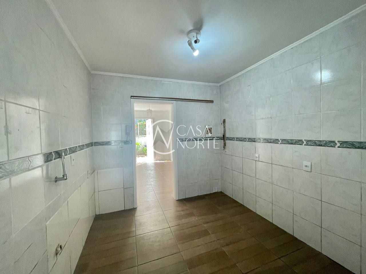 Apartamento à venda com 2 quartos, 74m², 1 suíte, Avenida Getúlio Vargas no bairro Menino Deus em Porto Alegre