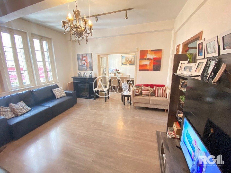 Apartamento à venda com 2 quartos, 111m², Avenida Alberto Bins no bairro Floresta em Porto Alegre