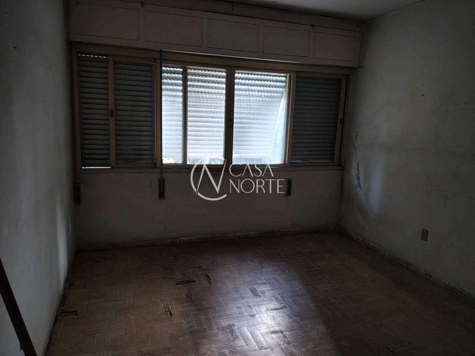 Apartamento à venda com 3 quartos, 130m², Rua Ramiro Barcelos no bairro Bom Fim em Porto Alegre