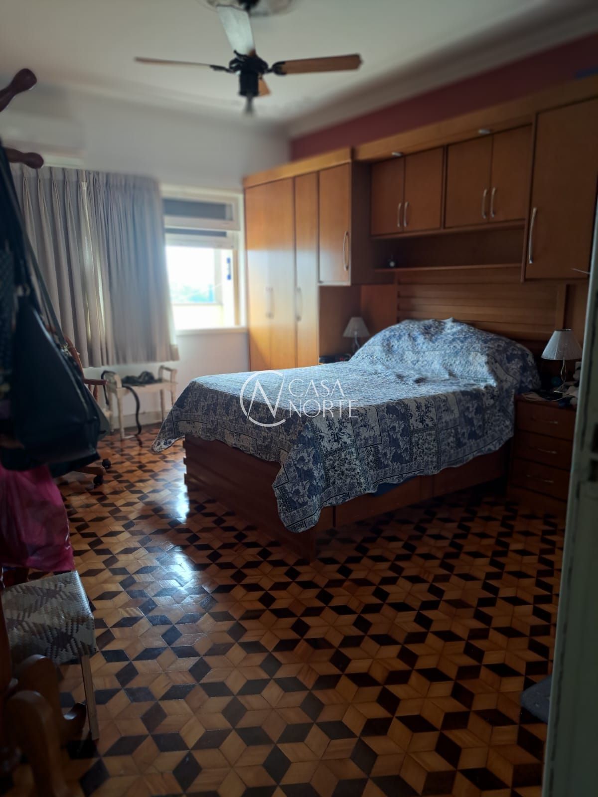 Apartamento à venda com 3 quartos, 145m², 1 vaga, Rua General Lima e Silva no bairro Cidade Baixa em Porto Alegre