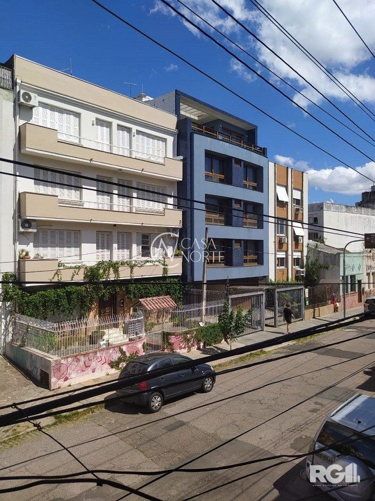Casa à venda com 8 quartos, 342m², 4 suítes, Rua Luiz Afonso no bairro Cidade Baixa em Porto Alegre