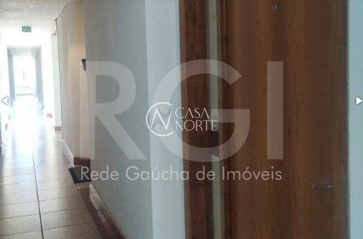 Sala Comercial à venda , 36m², 1 vaga, Avenida Getúlio Vargas no bairro Menino Deus em Porto Alegre