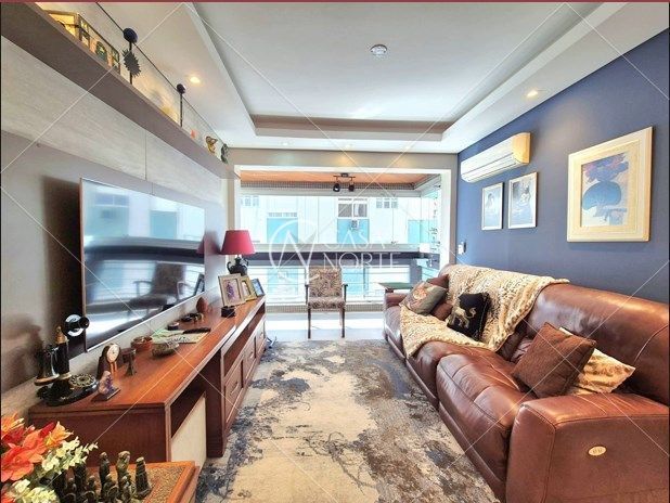 Apartamento à venda com 2 quartos, 80m², 1 vaga, Avenida Independência no bairro Independência em Porto Alegre