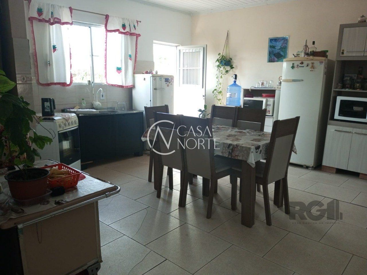 Casa à venda com 1 quarto, 55m², 1 vaga, Rua Oscar Ferreira Duarte no bairro Lageado em Porto Alegre