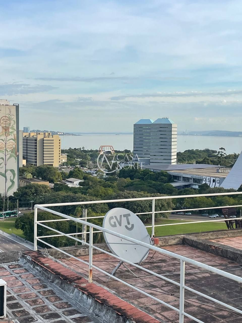 Apartamento à venda com 3 quartos, 87m², 1 suíte, 2 vagas, Avenida Borges de Medeiros no bairro Centro Histórico em Porto Alegre