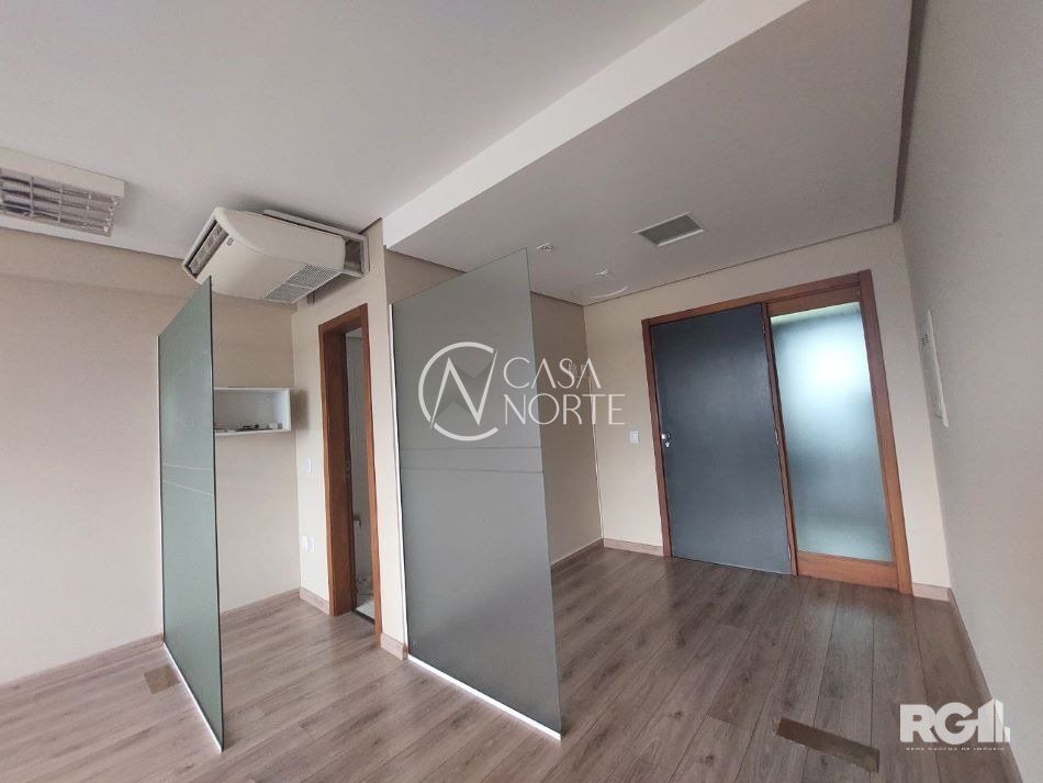 Sala Comercial à venda com 1 quarto, 34m², 2 vagas, Avenida Loureiro da Silva no bairro Cidade Baixa em Porto Alegre