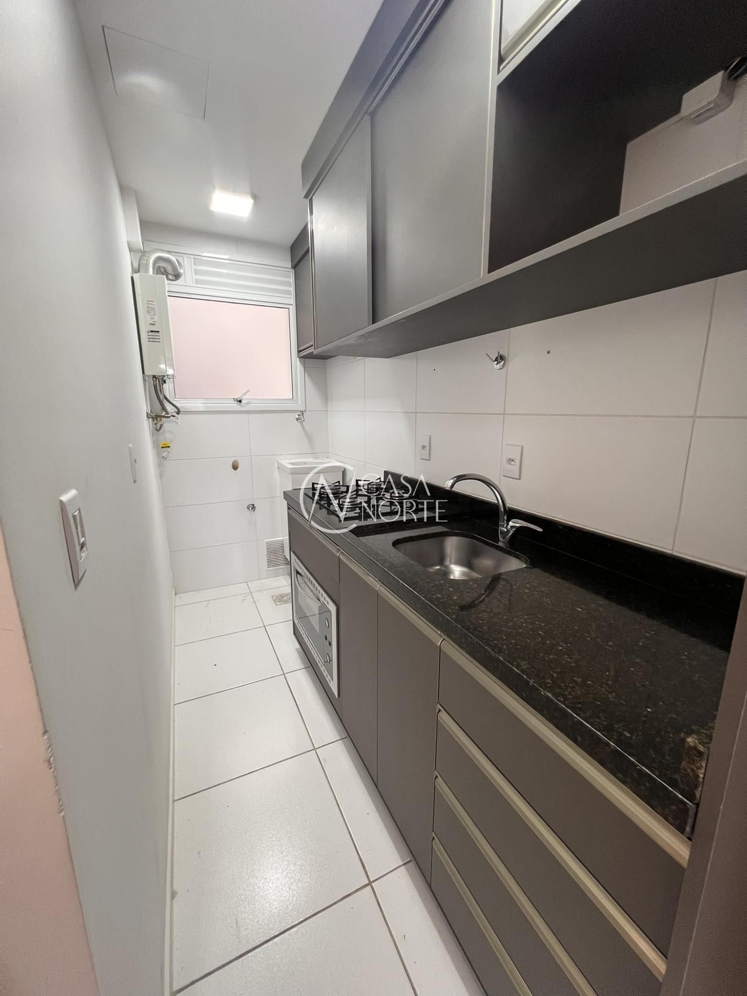 Apartamento à venda com 2 quartos, 53m², 1 suíte, 1 vaga, Avenida Cristóvão Colombo no bairro Floresta em Porto Alegre