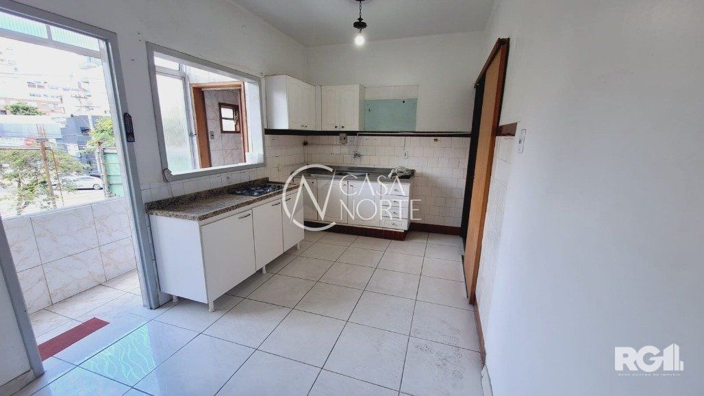 Apartamento à venda com 3 quartos, 97m², 1 vaga, Avenida Protásio Alves no bairro Petrópolis em Porto Alegre