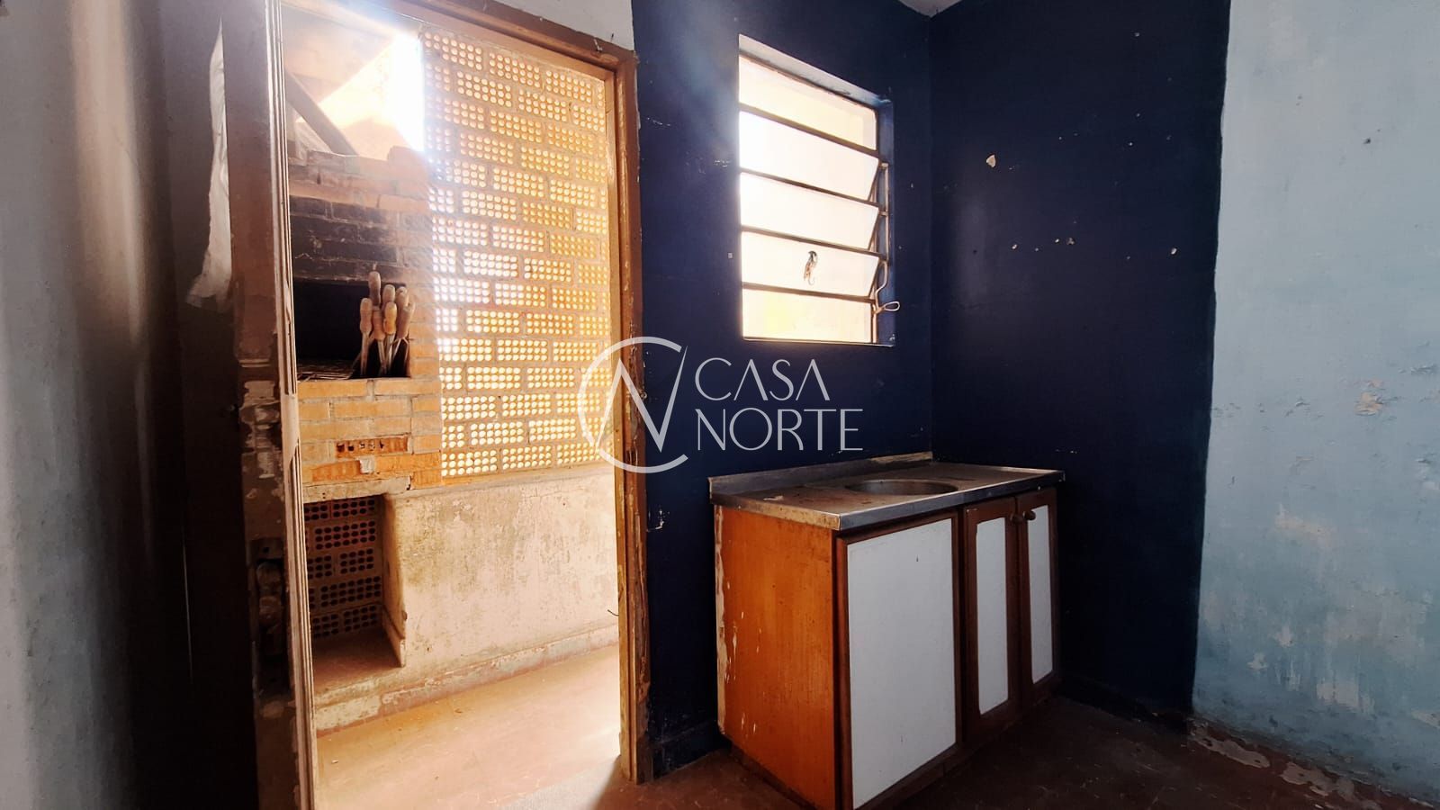 Apartamento à venda com 1 quarto, 78m², Avenida Farrapos no bairro Floresta em Porto Alegre