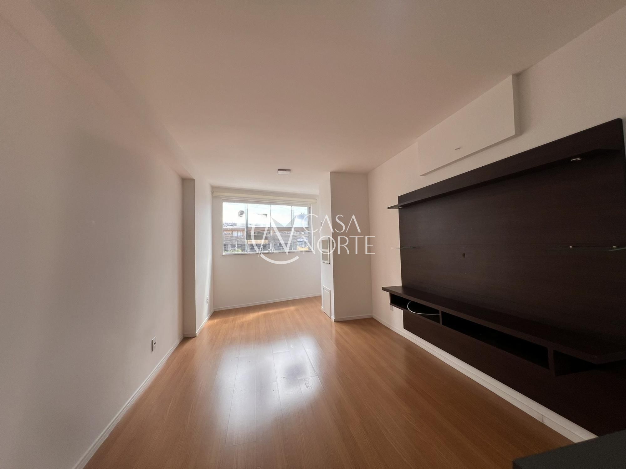 Apartamento à venda com 2 quartos, 53m², 1 suíte, 1 vaga, Avenida Cristóvão Colombo no bairro Floresta em Porto Alegre