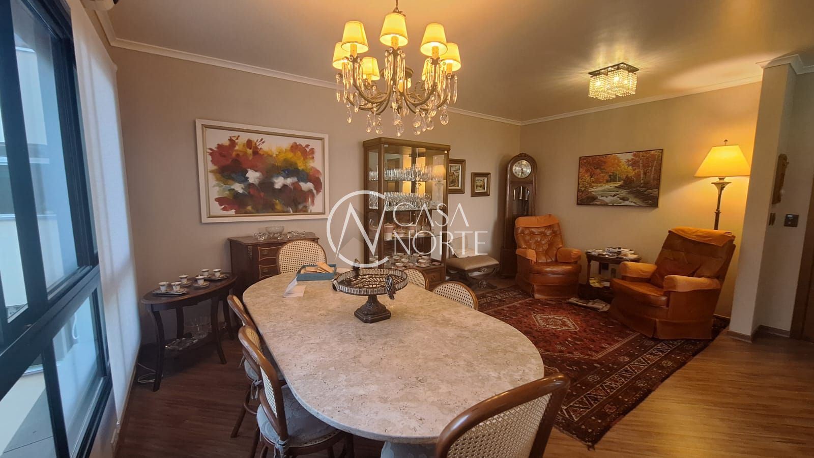 Cobertura à venda com 2 quartos, 130m², 1 suíte, 2 vagas, Rua Buenos Aires no bairro Jardim Botânico em Porto Alegre