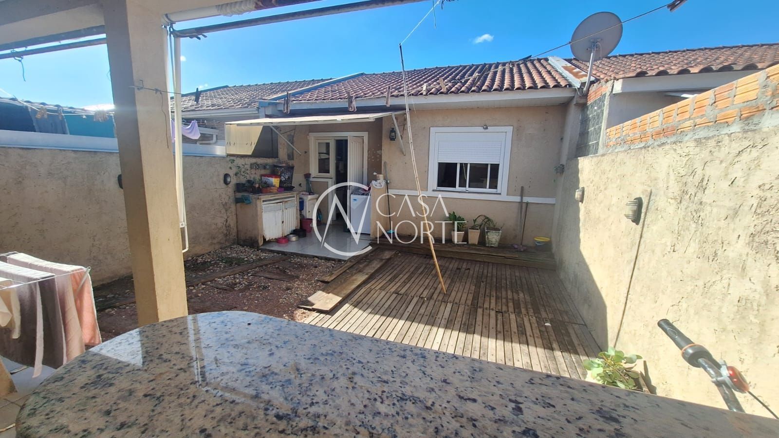 Casa à venda com 2 quartos, 65m², 1 vaga, Rua Carlos Maximiliano Fayet no bairro Hípica em Porto Alegre