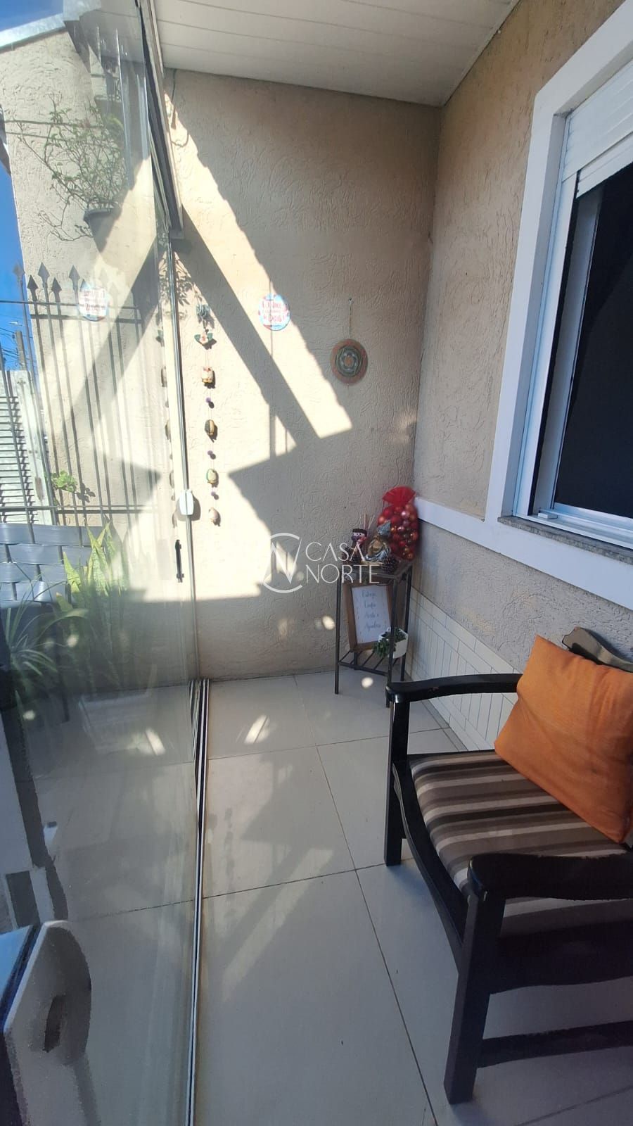 Casa à venda com 2 quartos, 65m², 1 vaga, Rua Carlos Maximiliano Fayet no bairro Hípica em Porto Alegre