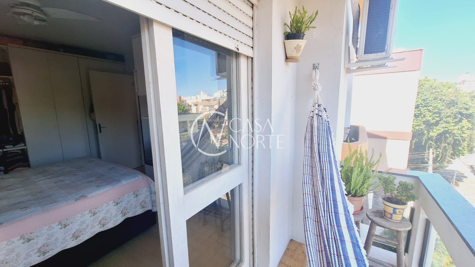 Apartamento à venda com 2 quartos, 72m², 1 vaga, Rua Guilherme Alves no bairro Petrópolis em Porto Alegre