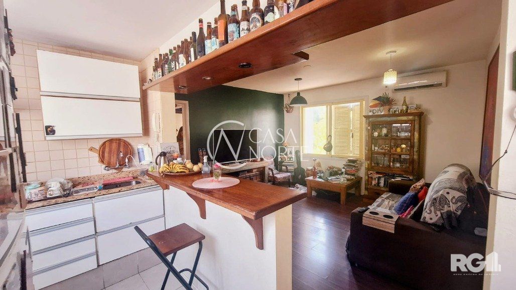 Apartamento à venda com 2 quartos, 58m², 1 vaga, Avenida Lavras no bairro Petrópolis em Porto Alegre