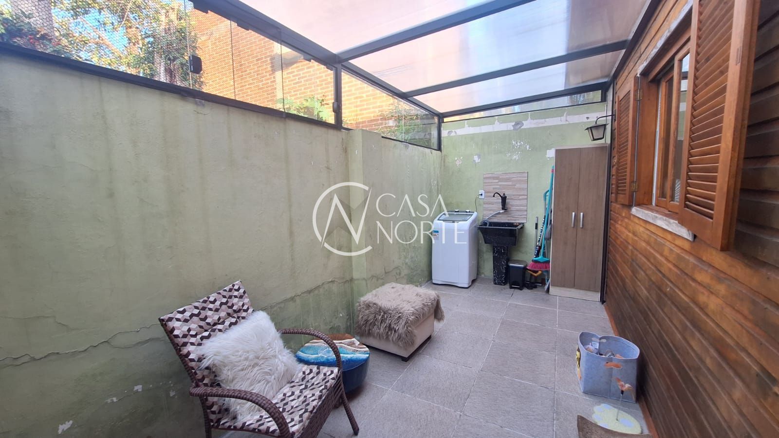 Casa à venda com 4 quartos, 150m², 3 vagas, Travessa Von Salisch no bairro Sarandi em Porto Alegre