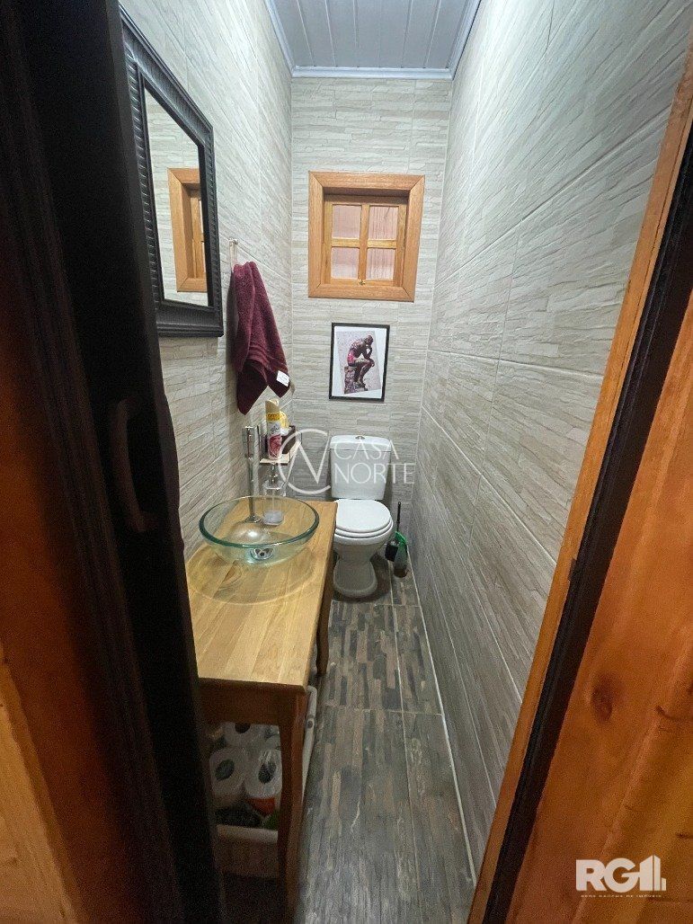 Casa à venda com 4 quartos, 150m², 3 vagas, Travessa Von Salisch no bairro Sarandi em Porto Alegre