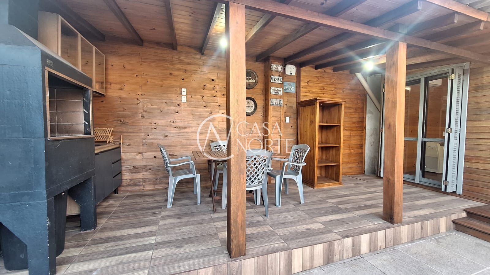 Casa à venda com 4 quartos, 150m², 3 vagas, Travessa Von Salisch no bairro Sarandi em Porto Alegre
