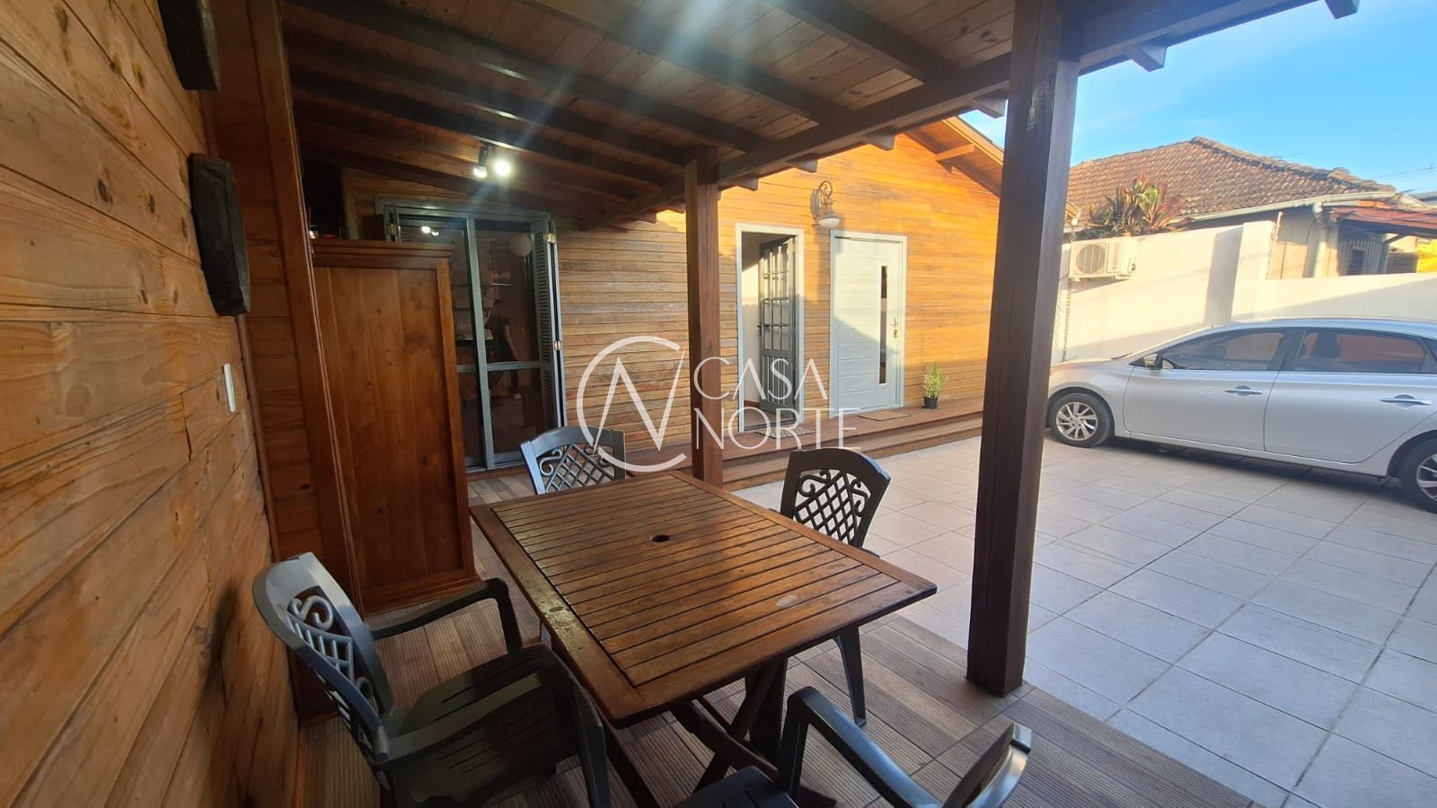 Casa à venda com 4 quartos, 150m², 3 vagas, Travessa Von Salisch no bairro Sarandi em Porto Alegre