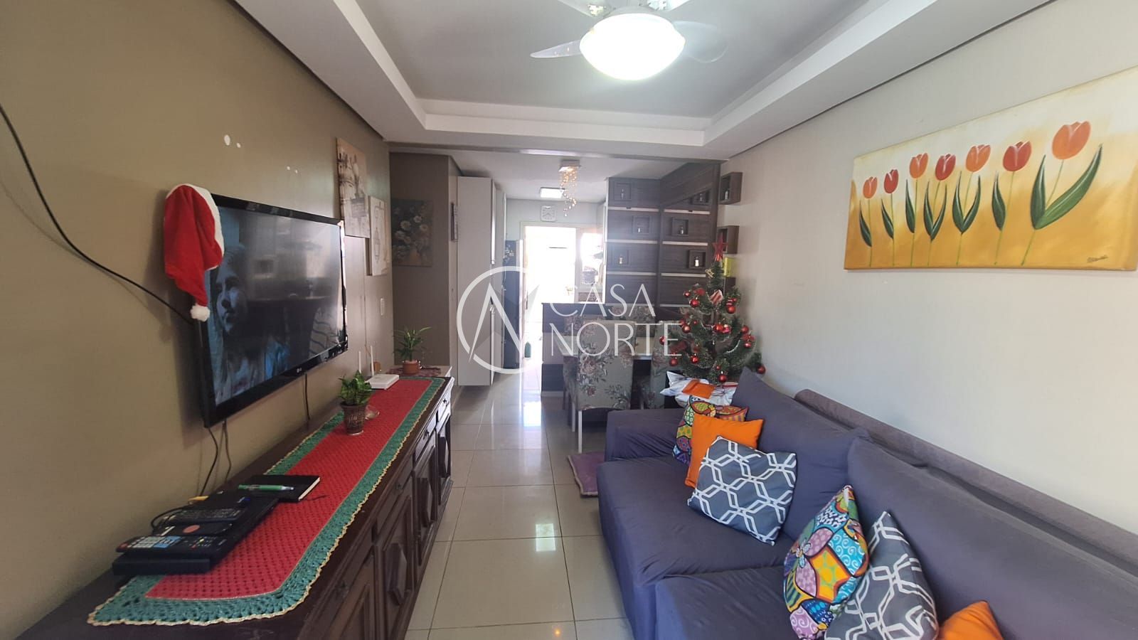 Casa à venda com 2 quartos, 65m², 1 vaga, Rua Carlos Maximiliano Fayet no bairro Hípica em Porto Alegre