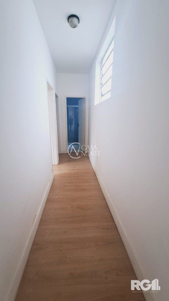 Apartamento à venda com 2 quartos, 72m², 1 vaga, Rua Faria Santos no bairro Petrópolis em Porto Alegre