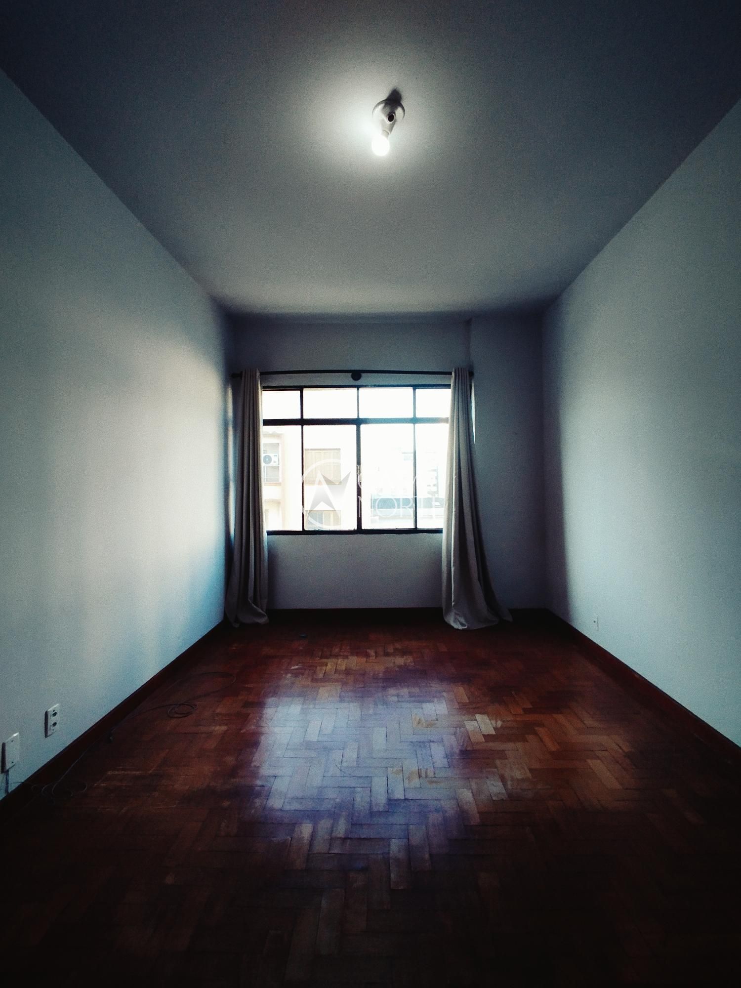 Apartamento à venda com 1 quarto, 52m², Avenida Alberto Bins no bairro Centro Histórico em Porto Alegre