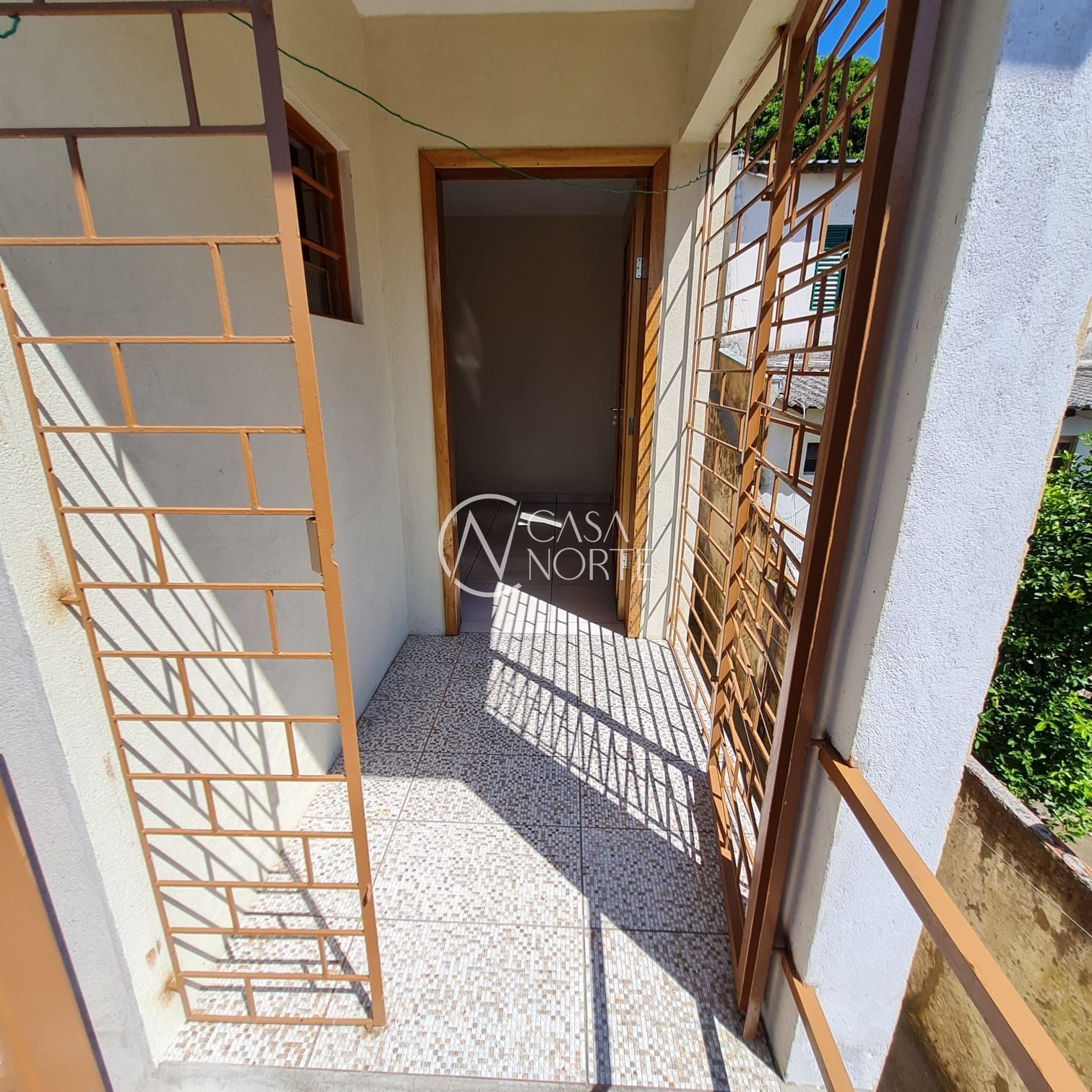 Casa à venda com 2 quartos, 54m², Rua Martim Minaberry no bairro Partenon em Porto Alegre
