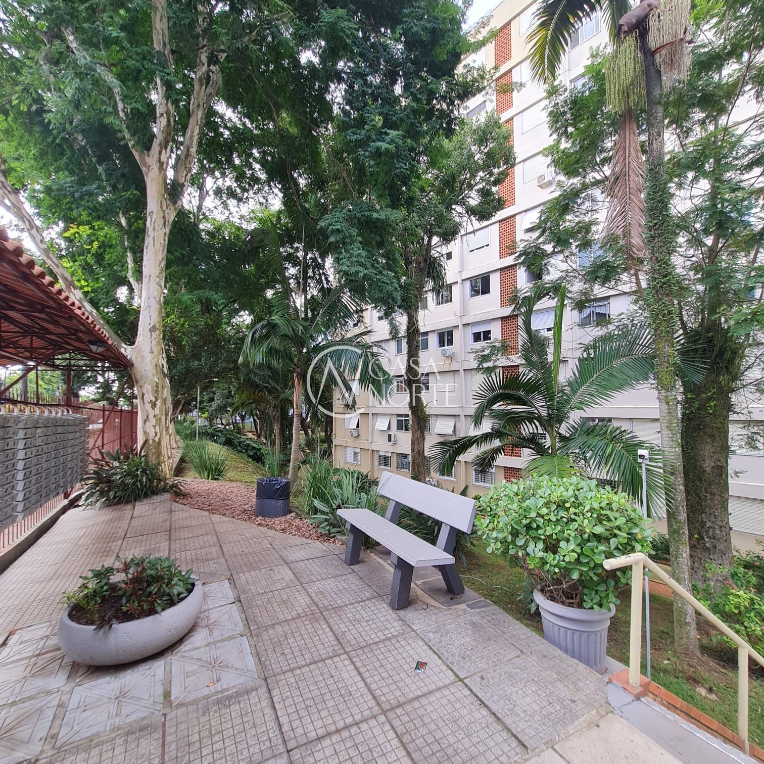 Apartamento à venda com 2 quartos, 52m², 1 vaga, Avenida Professor Oscar Pereira no bairro Santo Antônio em Porto Alegre