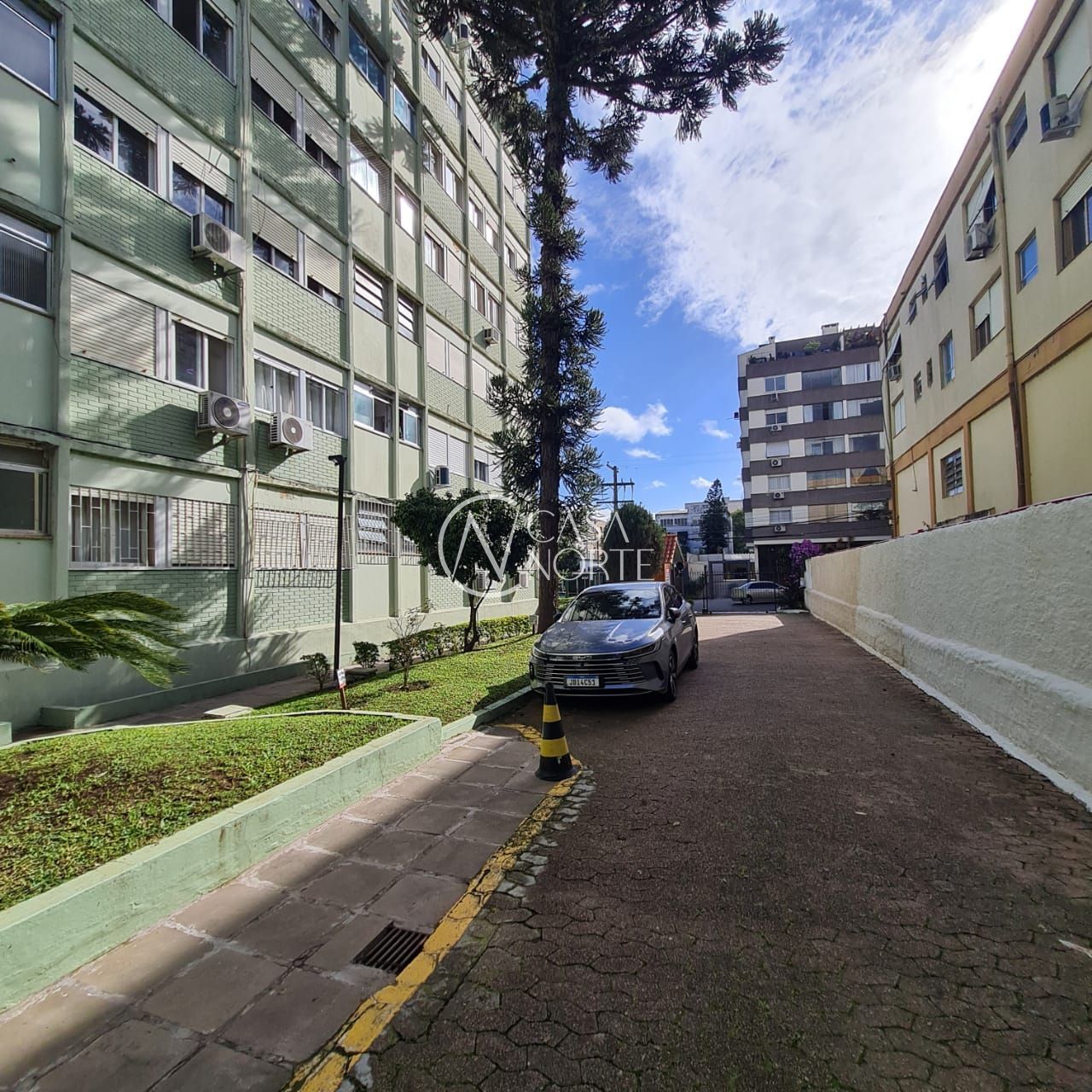 Apartamento à venda com 2 quartos, 55m², Rua Guilherme Alves no bairro Jardim Botânico em Porto Alegre