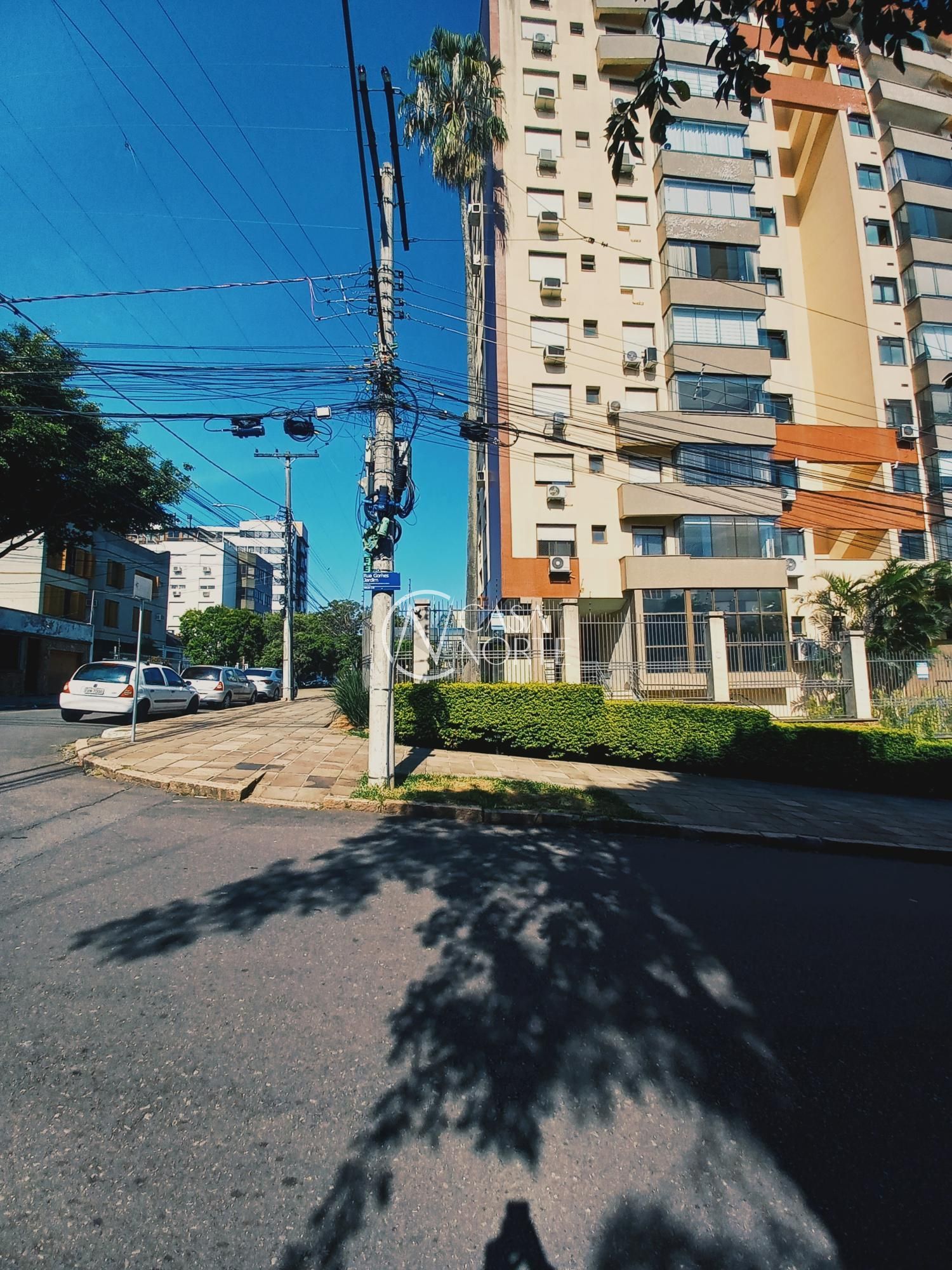 Apartamento à venda com 3 quartos, 85m², 1 suíte, 1 vaga, Rua Veador Porto no bairro Santana em Porto Alegre