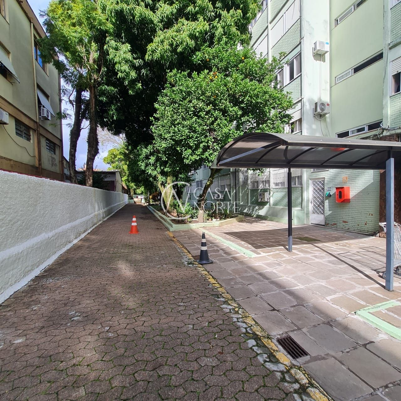 Apartamento à venda com 2 quartos, 55m², Rua Guilherme Alves no bairro Jardim Botânico em Porto Alegre