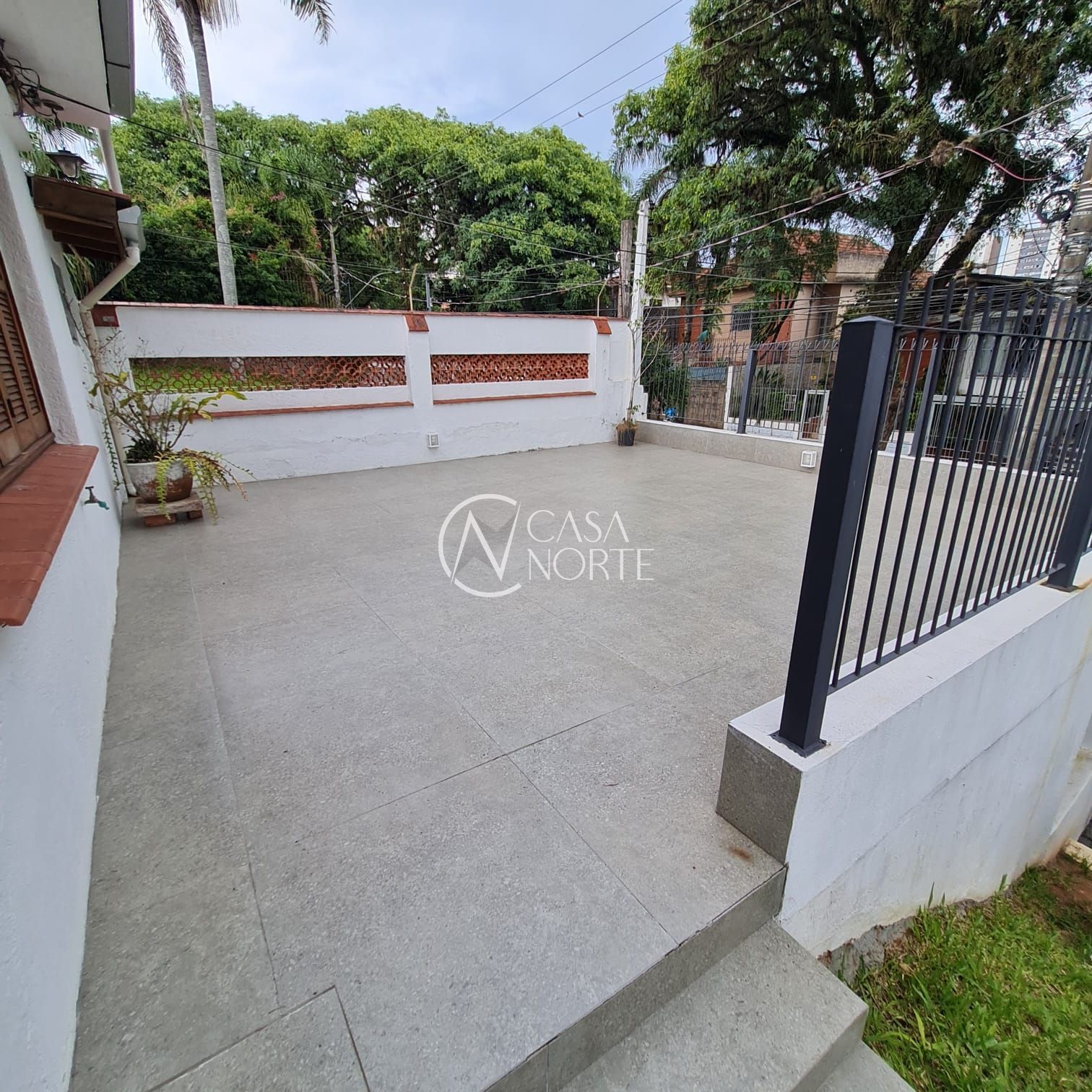 Casa à venda com 3 quartos, 250m², 1 suíte, 1 vaga, Rua Tobias Barreto no bairro Partenon em Porto Alegre