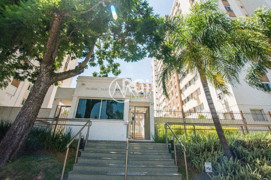 Apartamento à venda com 3 quartos, 69m², 1 suíte, 1 vaga, Rua Antônio Joaquim Mesquita no bairro Passo da Areia em Porto Alegre