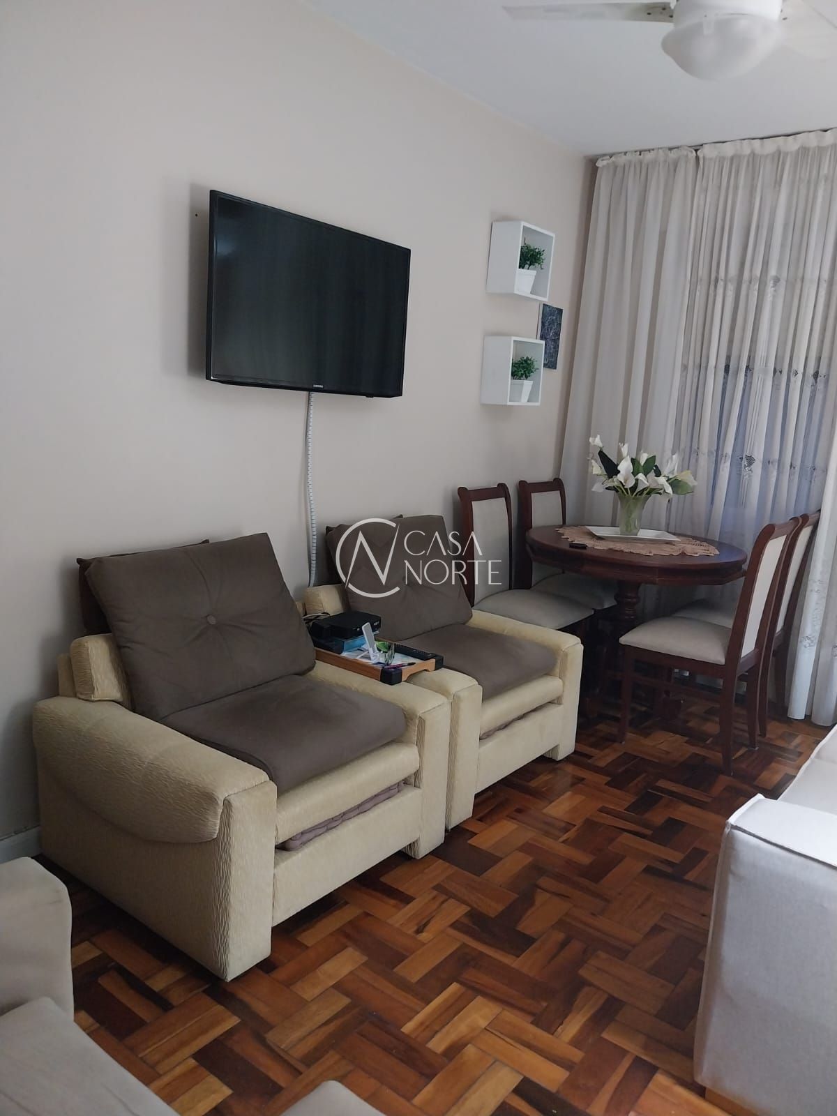 Apartamento à venda com 2 quartos, 71m², 1 vaga, Rua Ministro Oliveira Lima no bairro São Sebastião em Porto Alegre