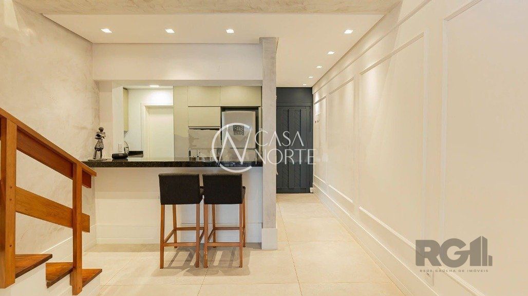 Cobertura à venda com 3 quartos, 200m², 1 suíte, 2 vagas, Rua Anita Garibaldi no bairro Mont Serrat em Porto Alegre