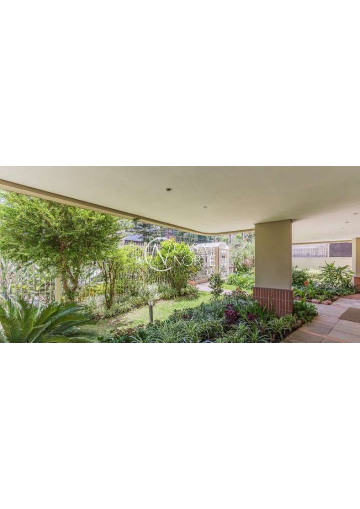 Cobertura à venda com 4 quartos, 241m², 1 suíte, 2 vagas, Rua Cônego Viana no bairro Rio Branco em Porto Alegre