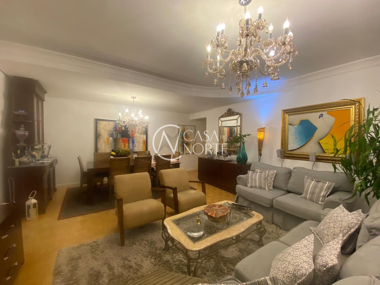 Apartamento à venda com 4 quartos, 135m², 1 suíte, 1 vaga, Independência no bairro Independência em Porto Alegre