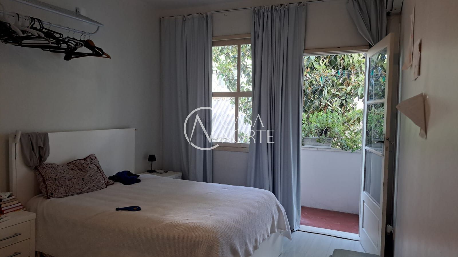 Apartamento à venda com 2 quartos, 87m², 1 vaga, Rua Dona Leonor no bairro Rio Branco em Porto Alegre