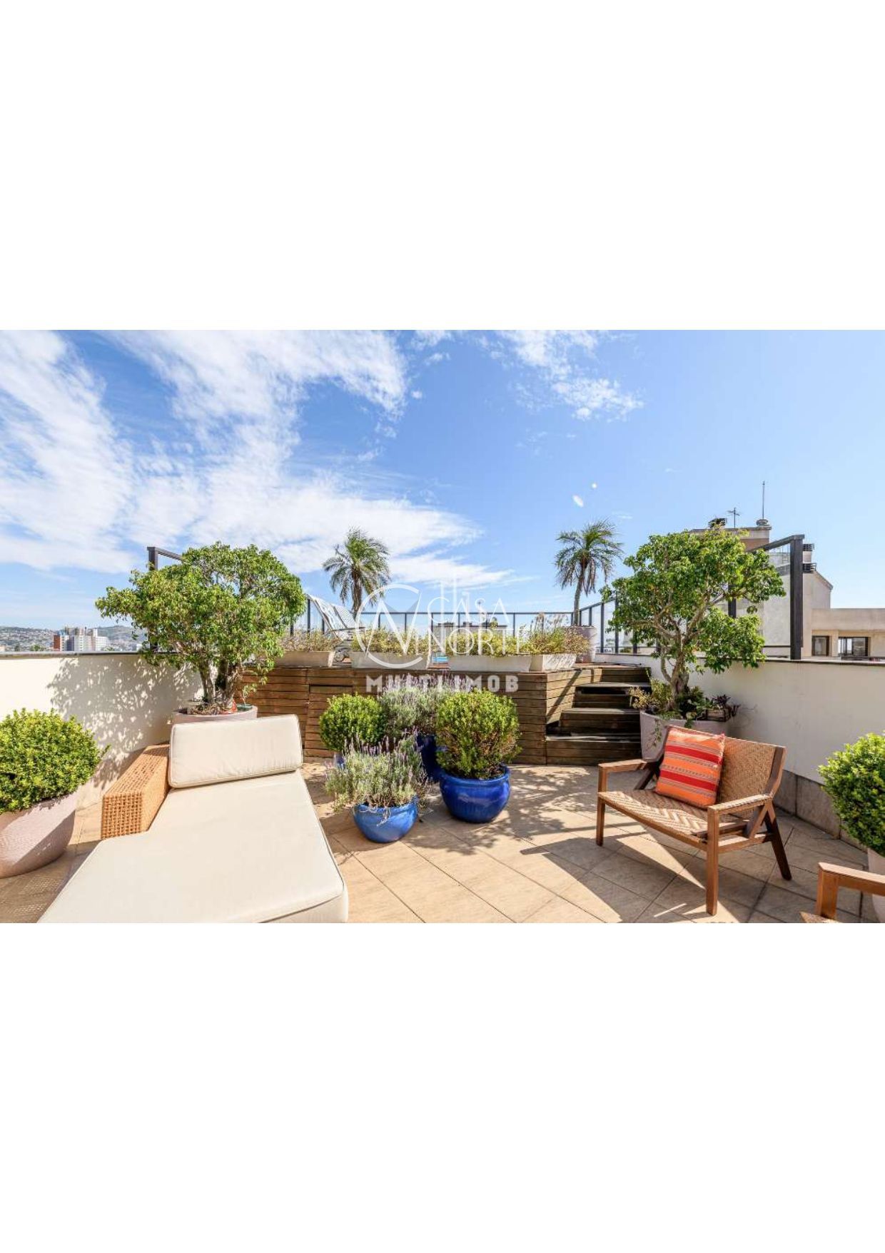 Cobertura à venda com 3 quartos, 242m², 1 suíte, 3 vagas, Avenida Encantado no bairro Petrópolis em Porto Alegre