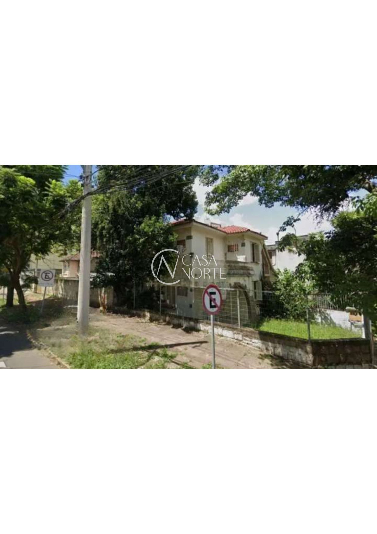 Casa à venda com 3 quartos, 336m², 1 suíte, 1 vaga, Rua Domingos José de Almeida no bairro Rio Branco em Porto Alegre
