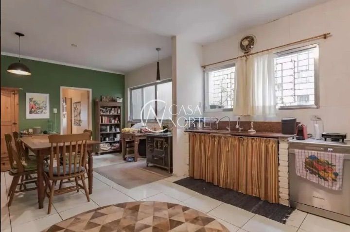 Apartamento à venda com 4 quartos, 285m², 1 suíte, 1 vaga, Rua General João Telles no bairro Bom Fim em Porto Alegre