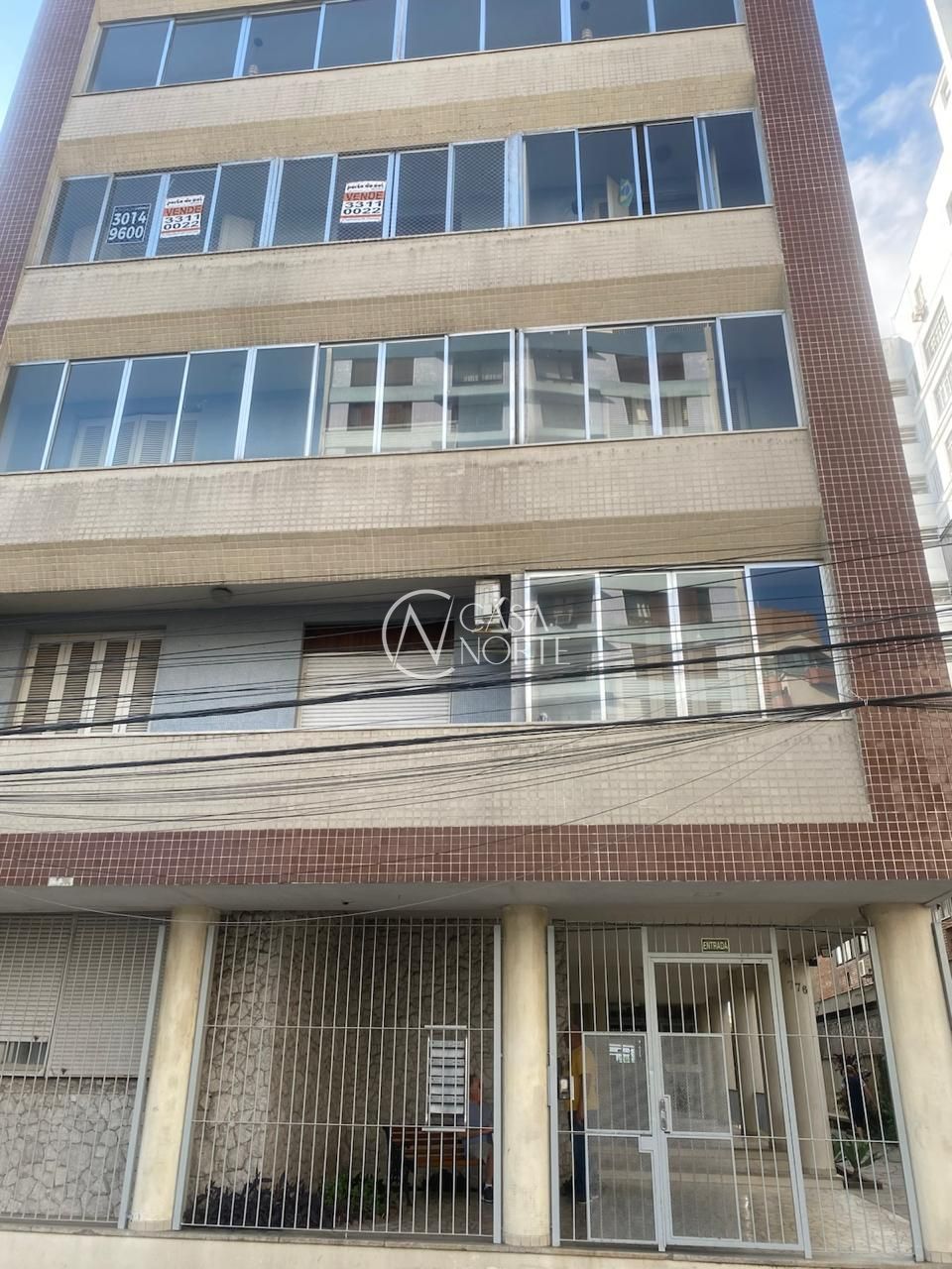 Apartamento à venda com 3 quartos, 123m², 1 vaga, Avenida Independência no bairro Independência em Porto Alegre