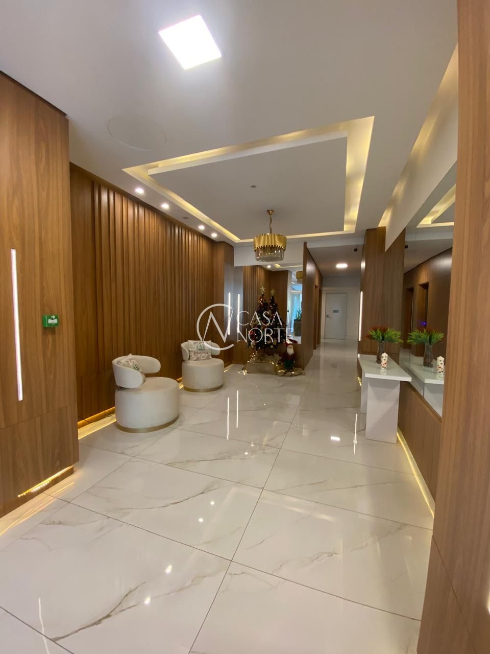 Apartamento Garden à venda com 3 quartos, 194m², 1 suíte, 2 vagas, Rua Roque Calage no bairro Passo da Areia em Porto Alegre