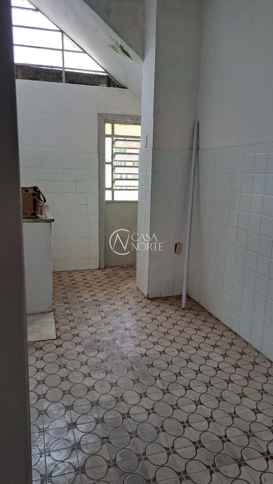 Apartamento à venda com 1 quarto, 51m², Cristóvão Colombo no bairro Floresta em Porto Alegre