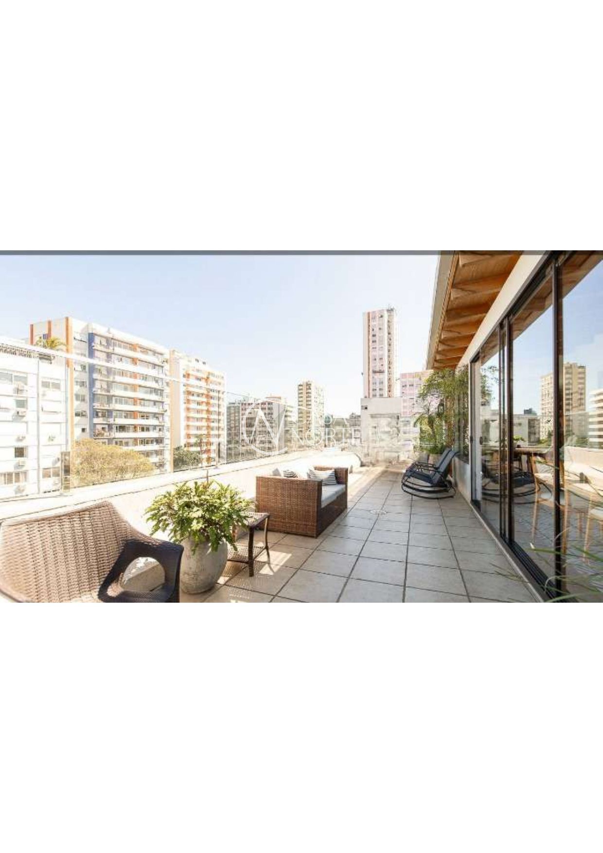 Cobertura à venda com 4 quartos, 247m², 2 suítes, 1 vaga, Rua Coronel Bordini no bairro Auxiliadora em Porto Alegre