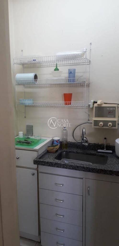 Casa à venda com 3 quartos, 350m², 1 suíte, Rua Coronel Corte Real no bairro Petrópolis em Porto Alegre