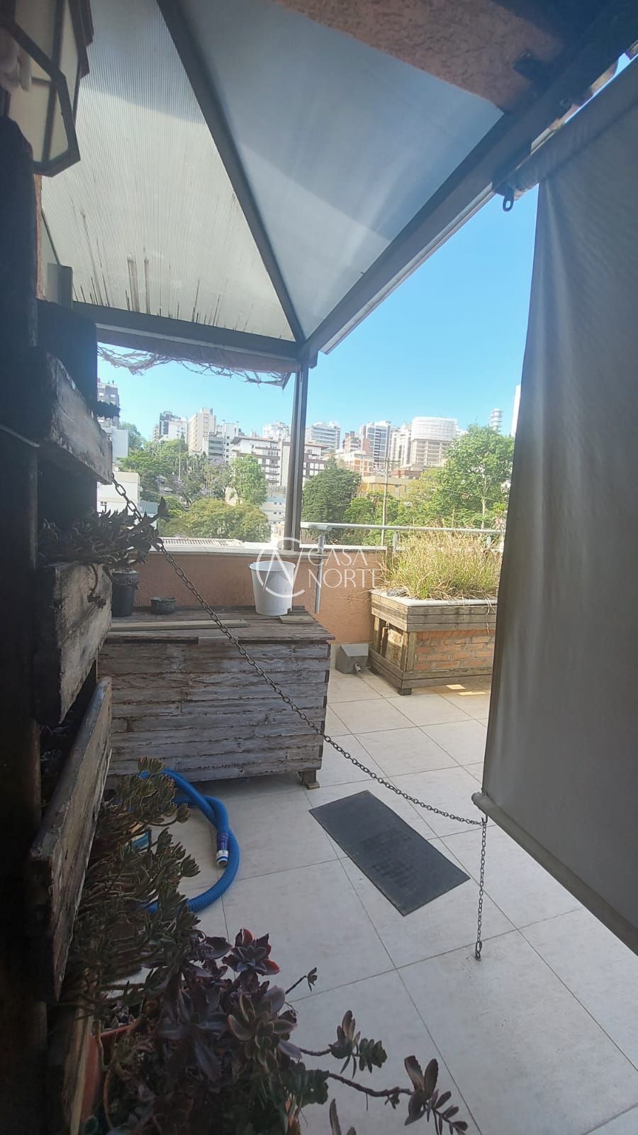 Cobertura à venda com 3 quartos, 229m², 1 suíte, 2 vagas, Rua Passo da Pátria no bairro Bela Vista em Porto Alegre