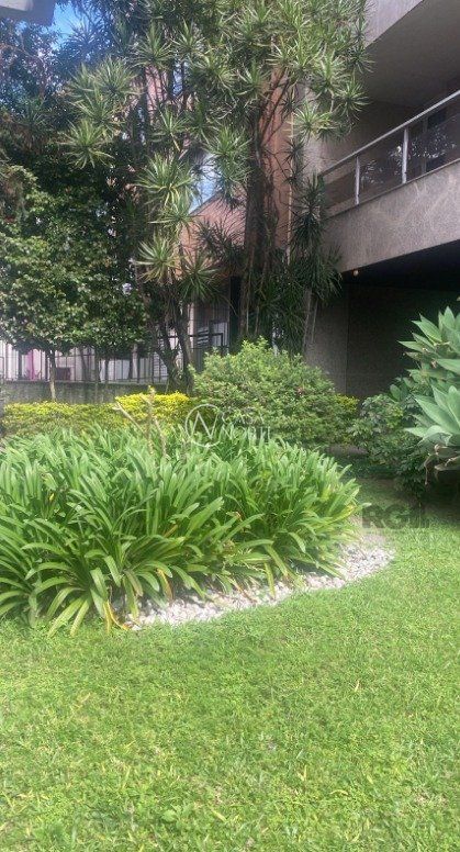 Cobertura à venda com 3 quartos, 290m², 1 suíte, 2 vagas, Avenida Carlos Gomes no bairro Petrópolis em Porto Alegre